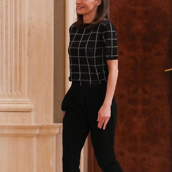 Monteau Tops - Monteau  crop black checkered  top